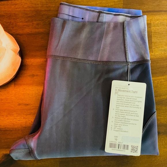 Lululemon In Movement Tight 25” RARE - Picture 9 of 9